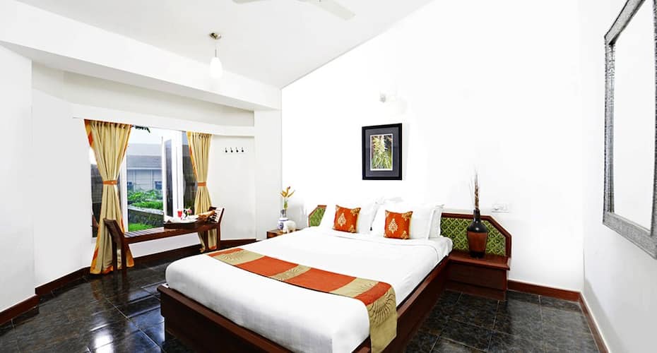 Manas Resort (Petting Zoo & Organic farm), Igatpuri 1